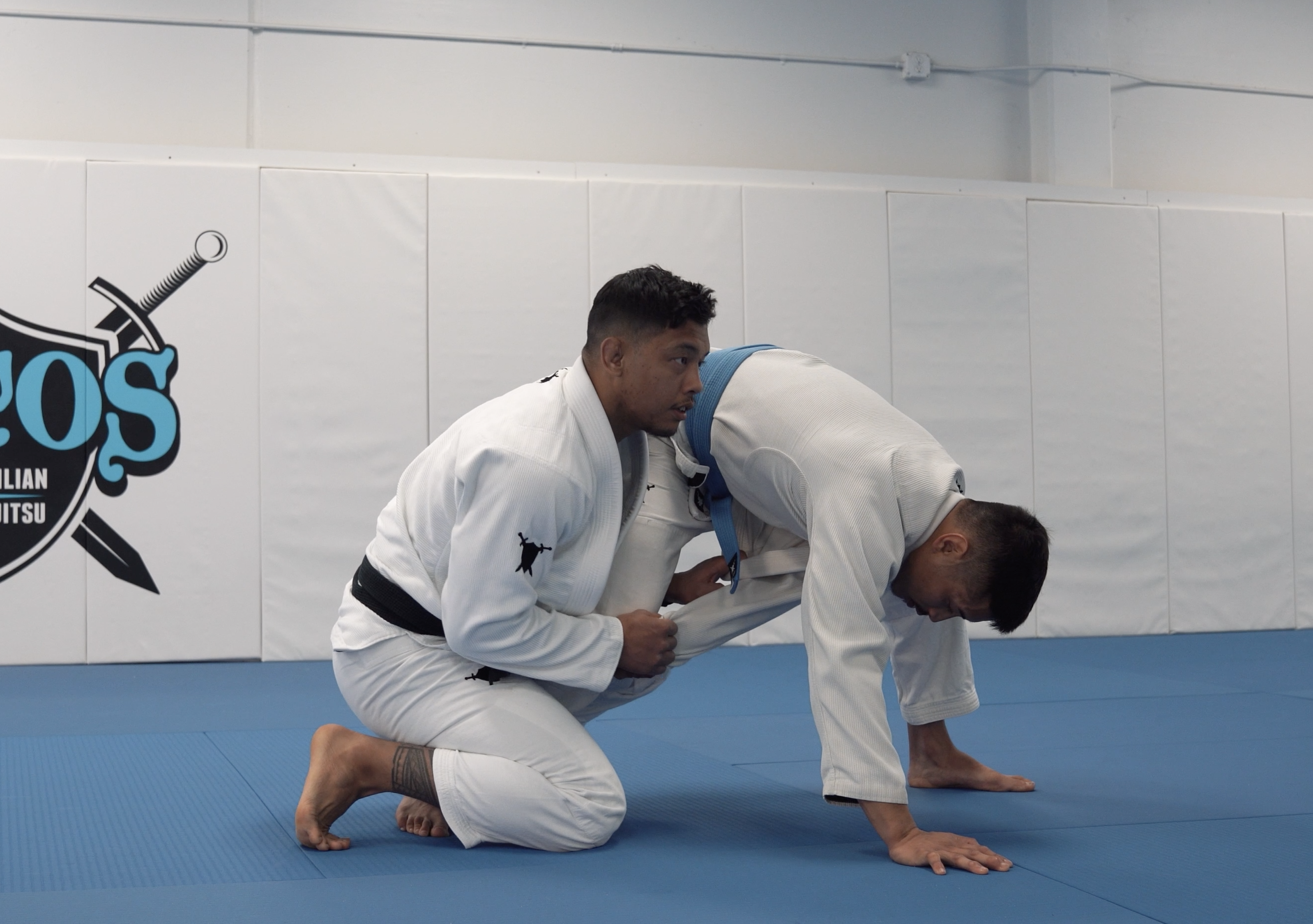 Sit Up Guard Sweep When Partern Postures