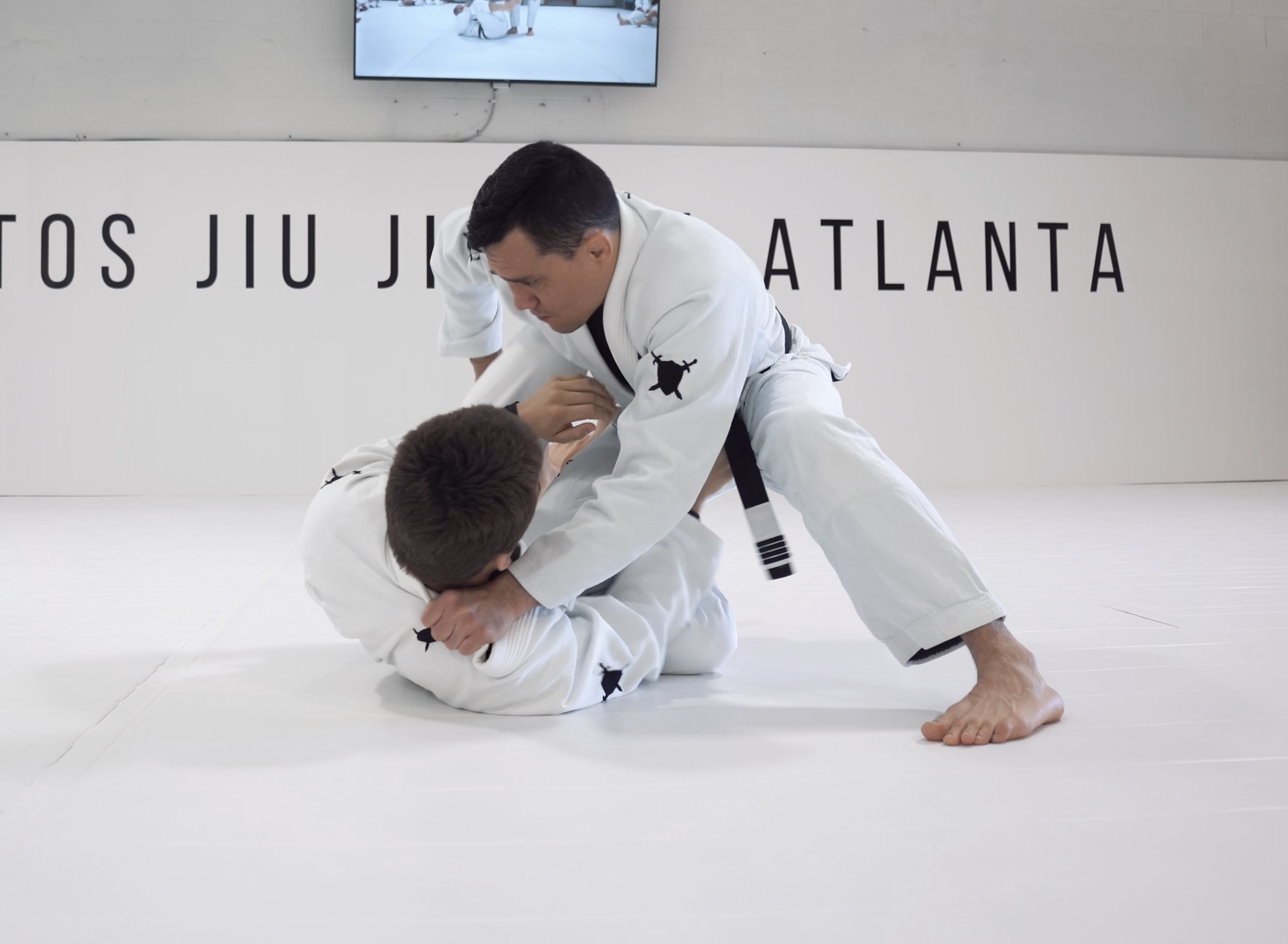 Knee Cut From Single Leg