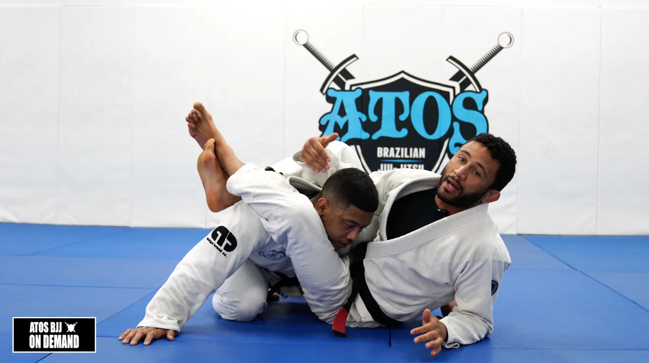 Closed Guard Triangle - Dominique Bell - Atos BJJ OnDemand