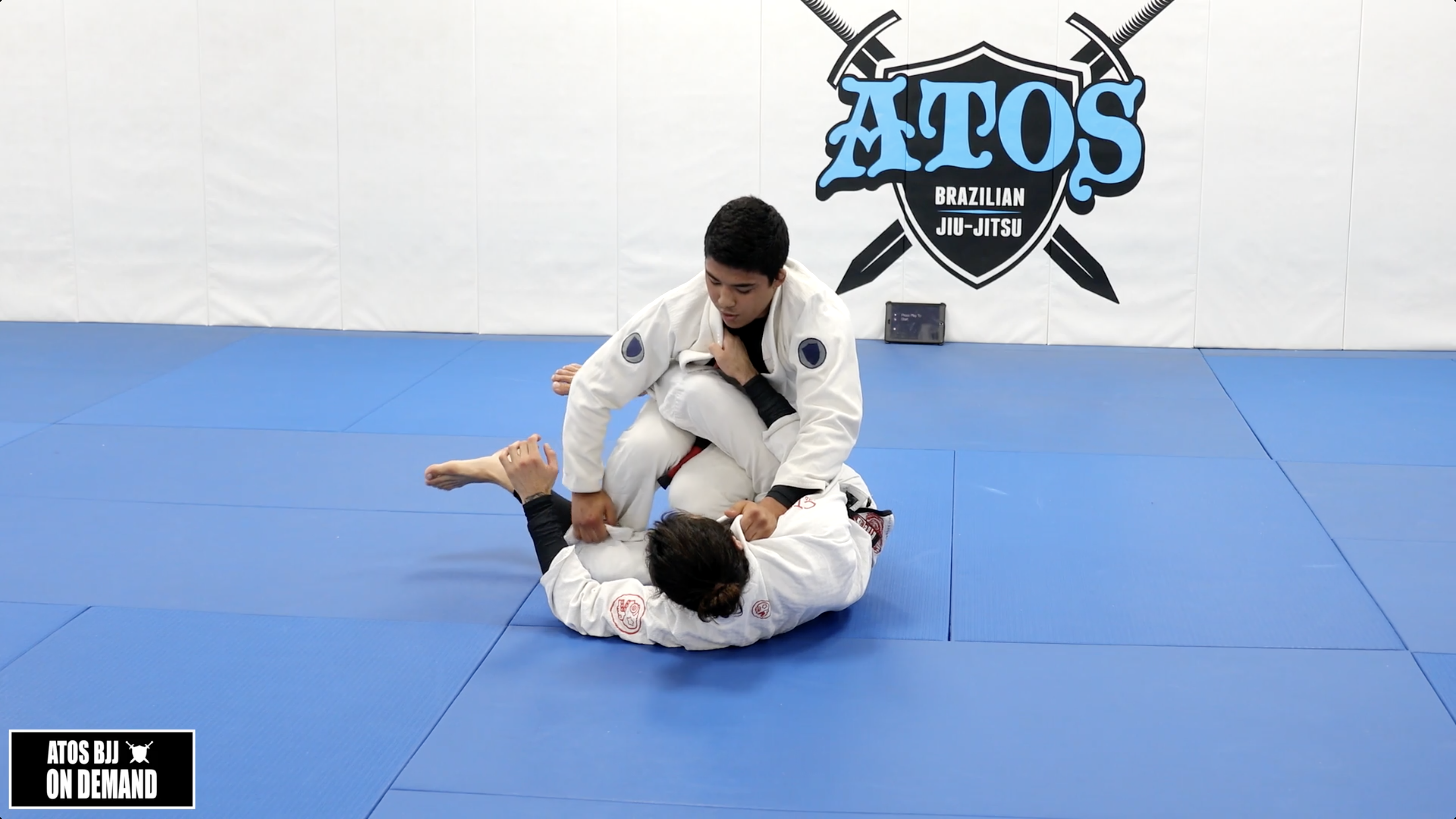 Leg Drag Guard Pass from DLR