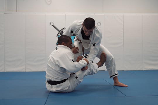 Sit Up Guard Shin to Shin Attacks | P...