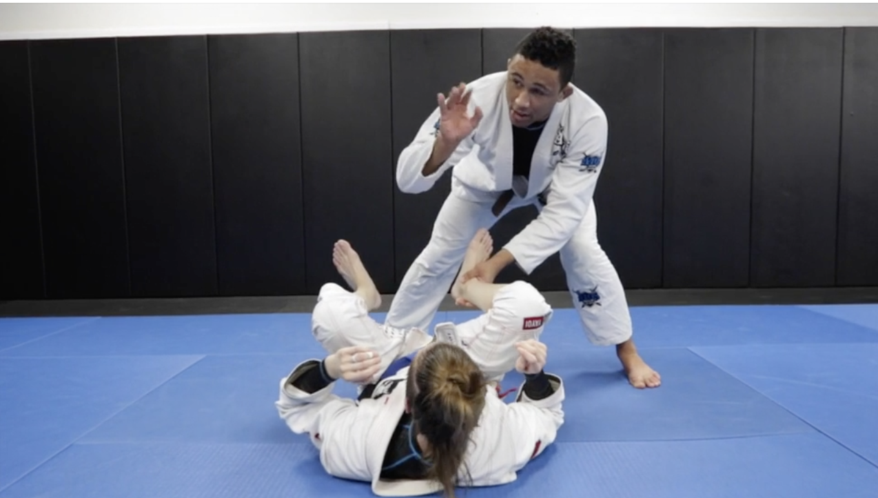 C Grip Toreando Pass Variation Using The Leg Drag Knee Tap Concept