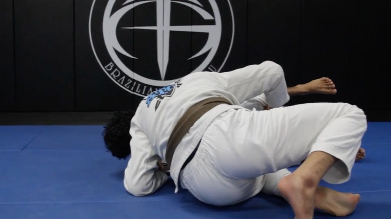 Basic Long Step Pass from Half Guard Knee Shield + Side Control Details