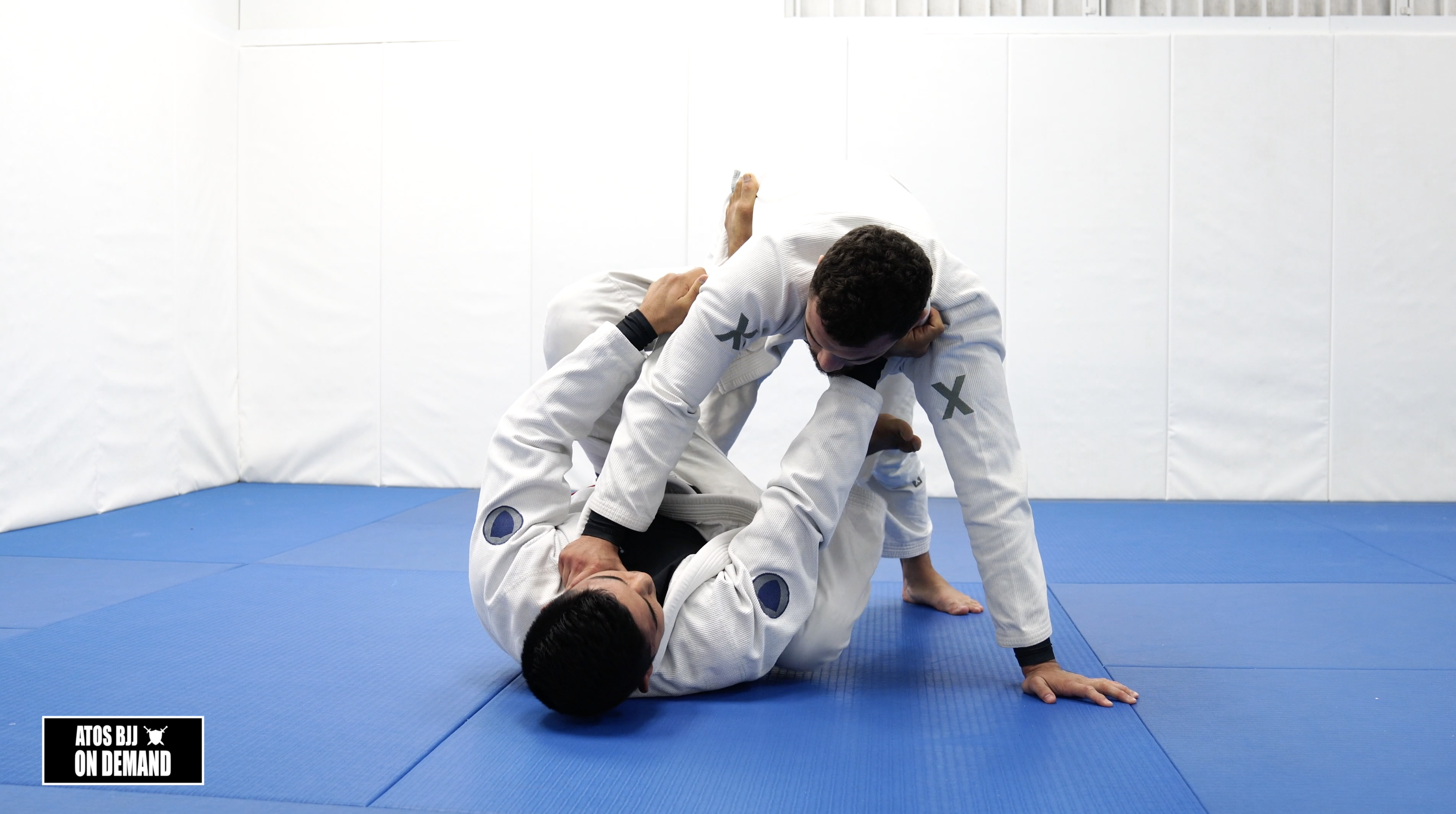 DLR Guard Pull to Overhead Sweep - Kid's Class