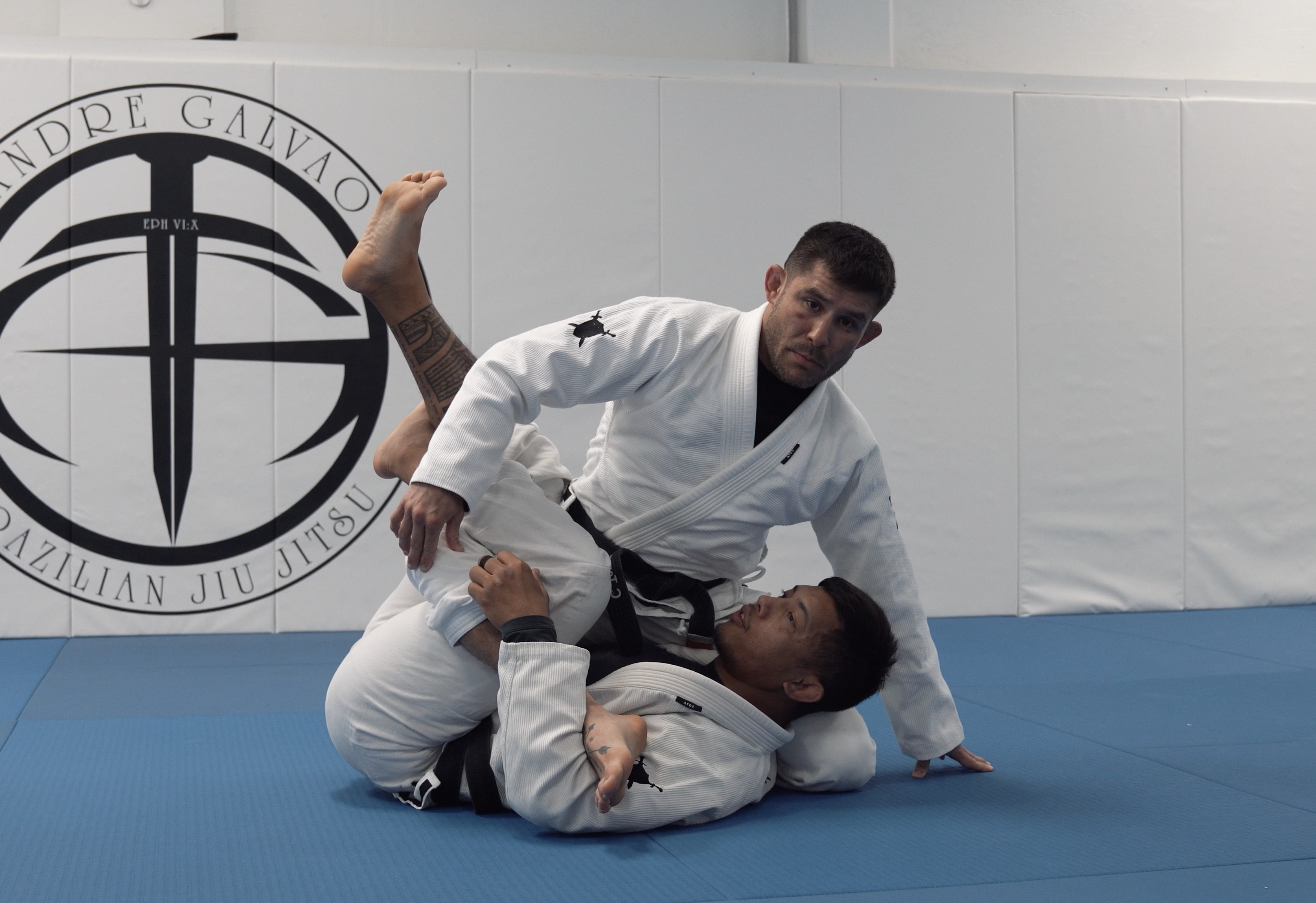 Deep Half Guard to Waiter Guard