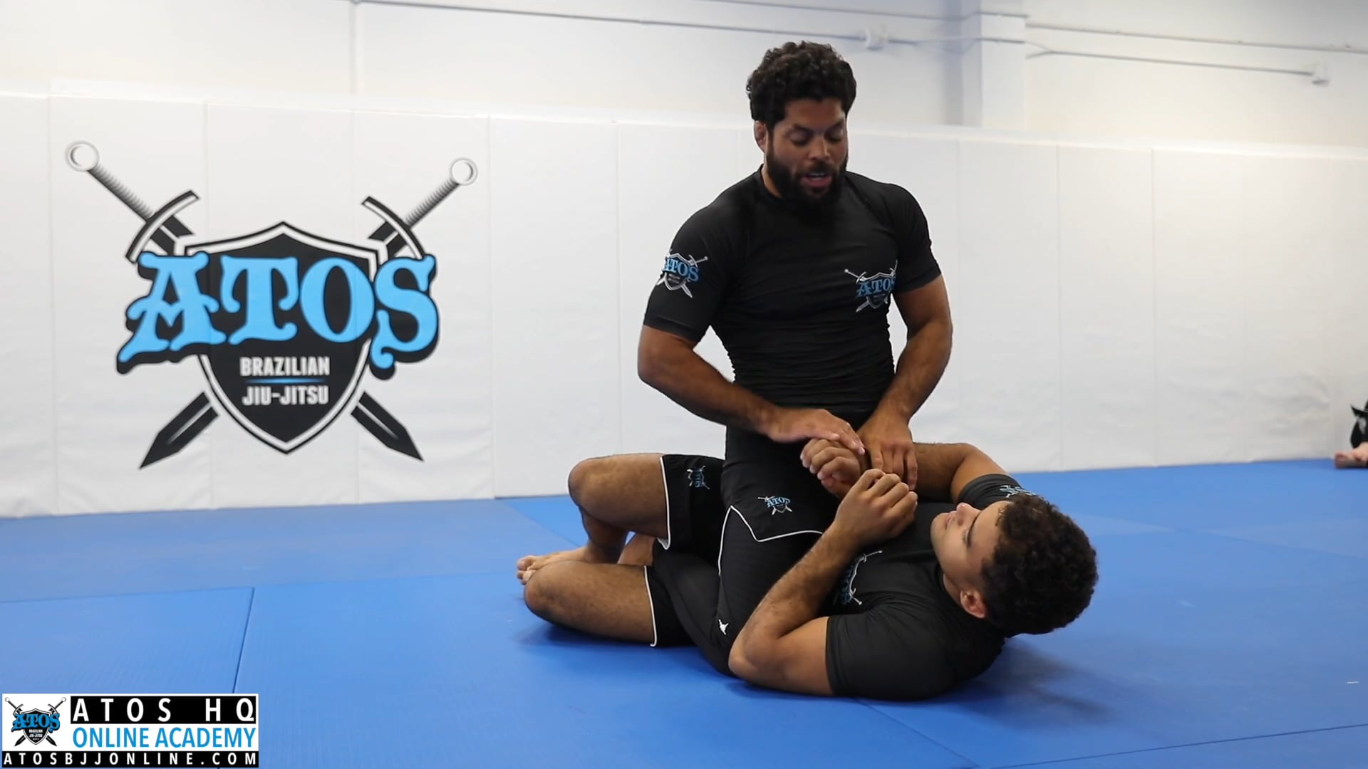 The "Foam Roll" Tilt Sweep to Shoulder Trap Attacks 