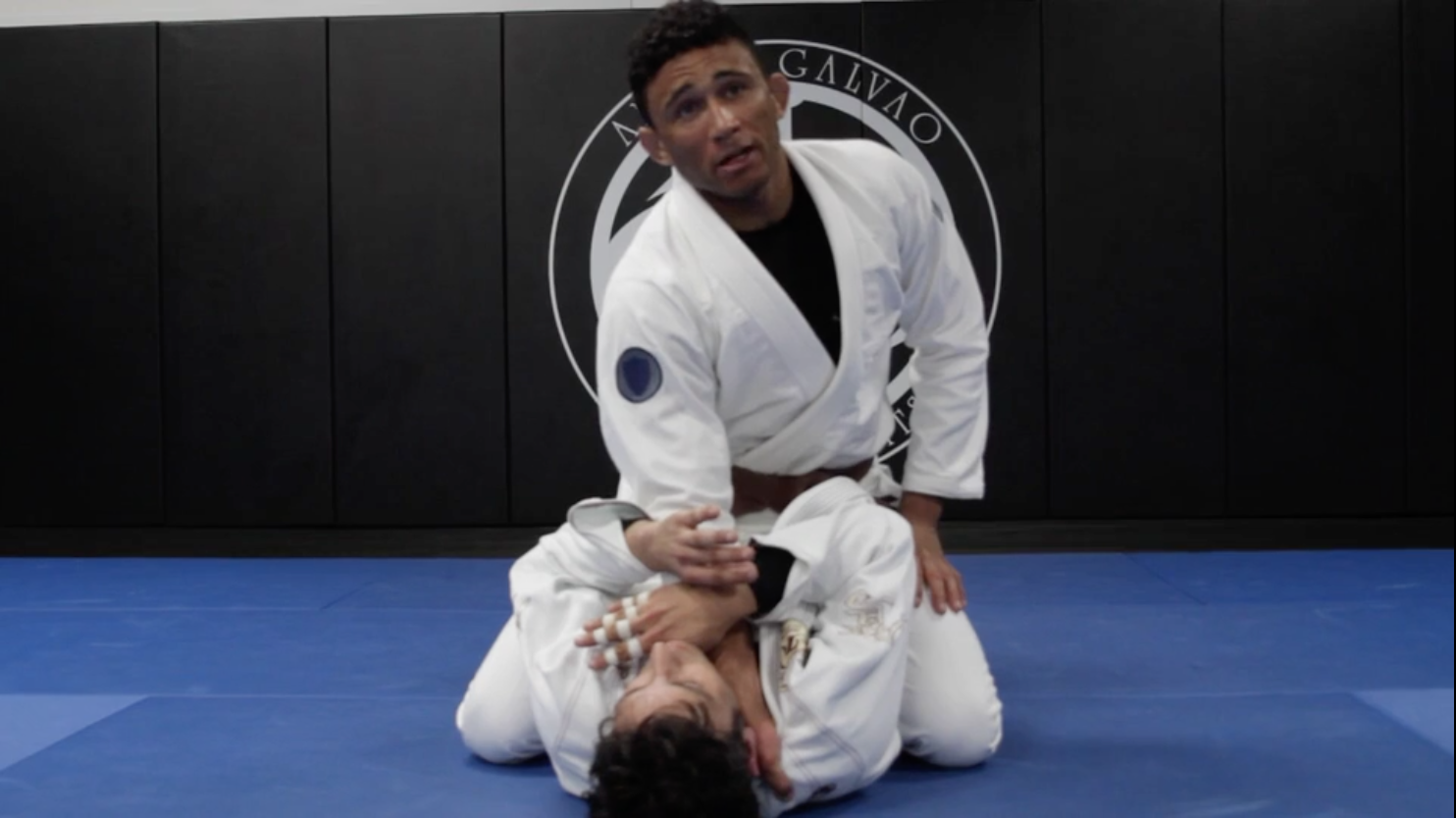 Simple Cross Collar Choke from Mount