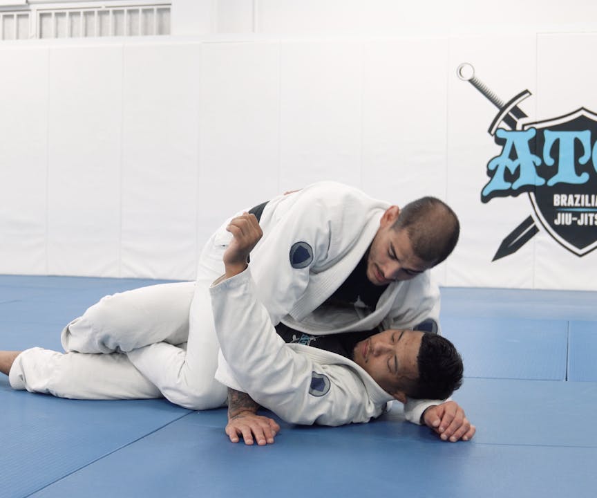 Passing Chest on Chest Half Guard Part 3 Jonnatas Gracie Atos BJJ