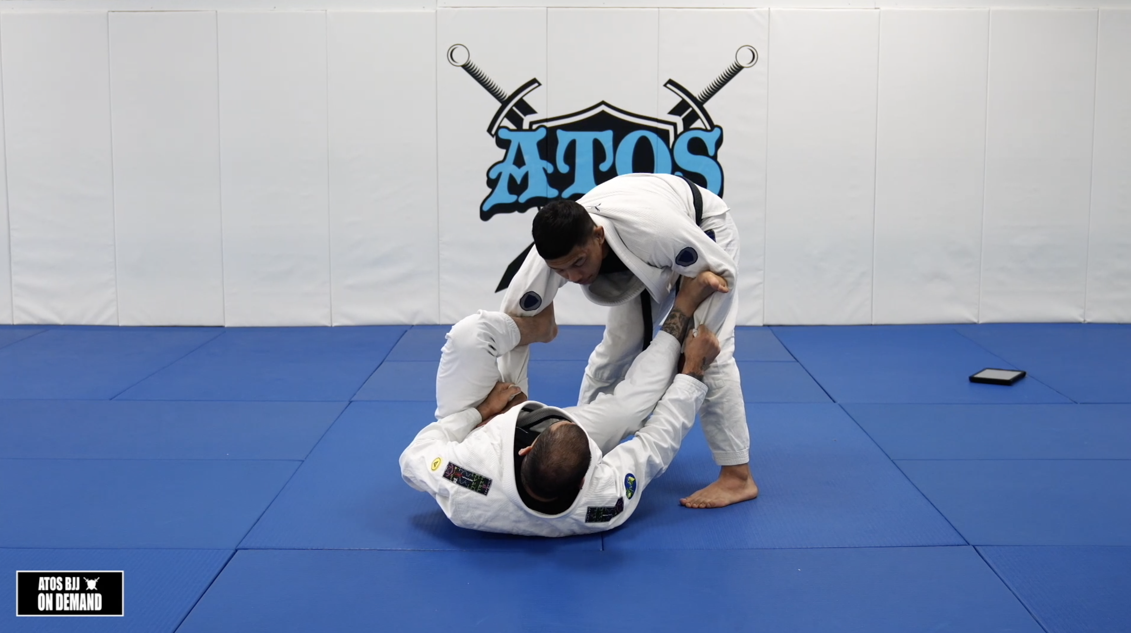 Live Class: Passing Lasso Guard by Rolando Samson