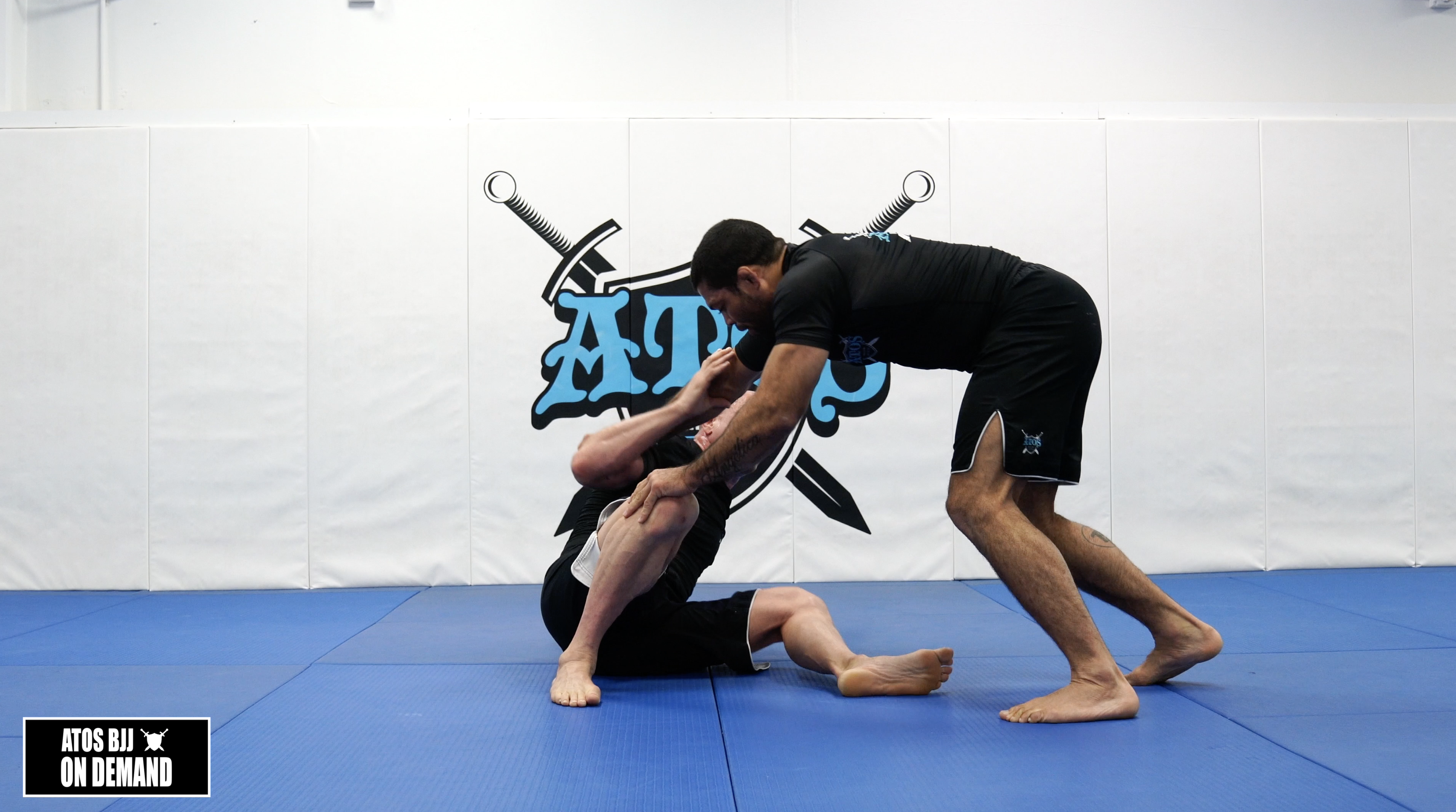 How to Maintain the Opponent Down After a Sweep or Takedown