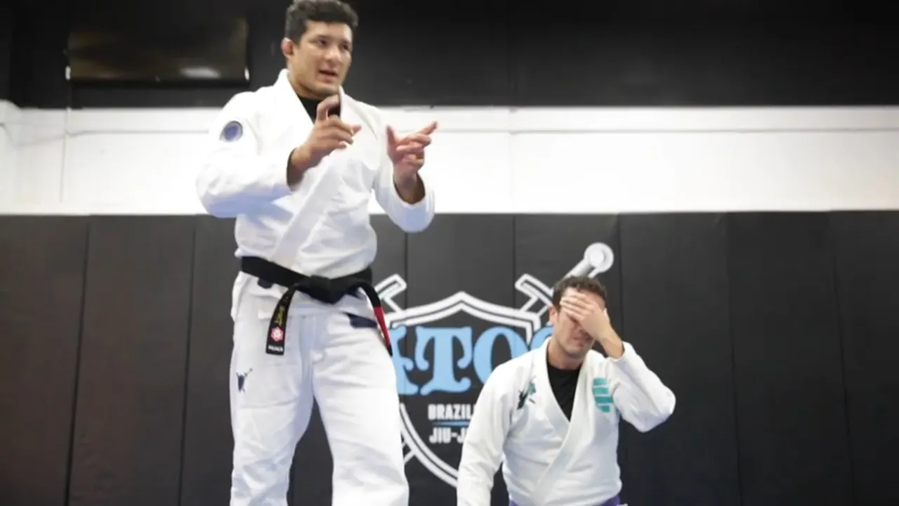 Kiss of the Dragon Finishing in the Leg Drag - Lucas Barbosa - Atos BJJ ...