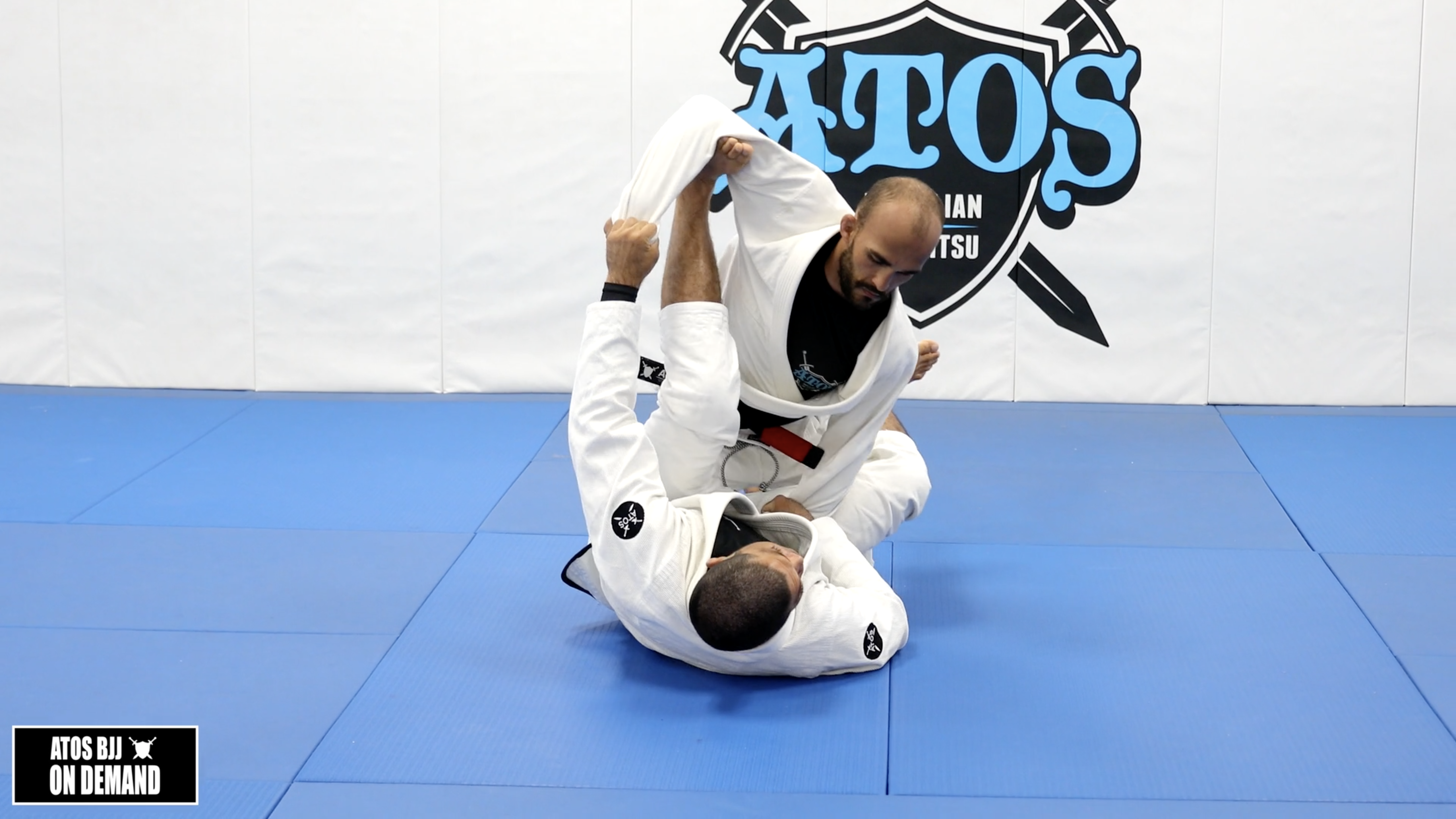  Modified Spider Guard with Foot on the Lapel