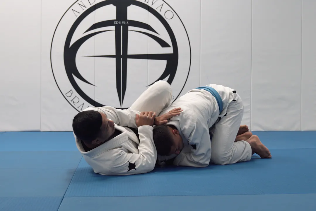 Basic Over Under Pass Counter - Atos BJJ OnDemand