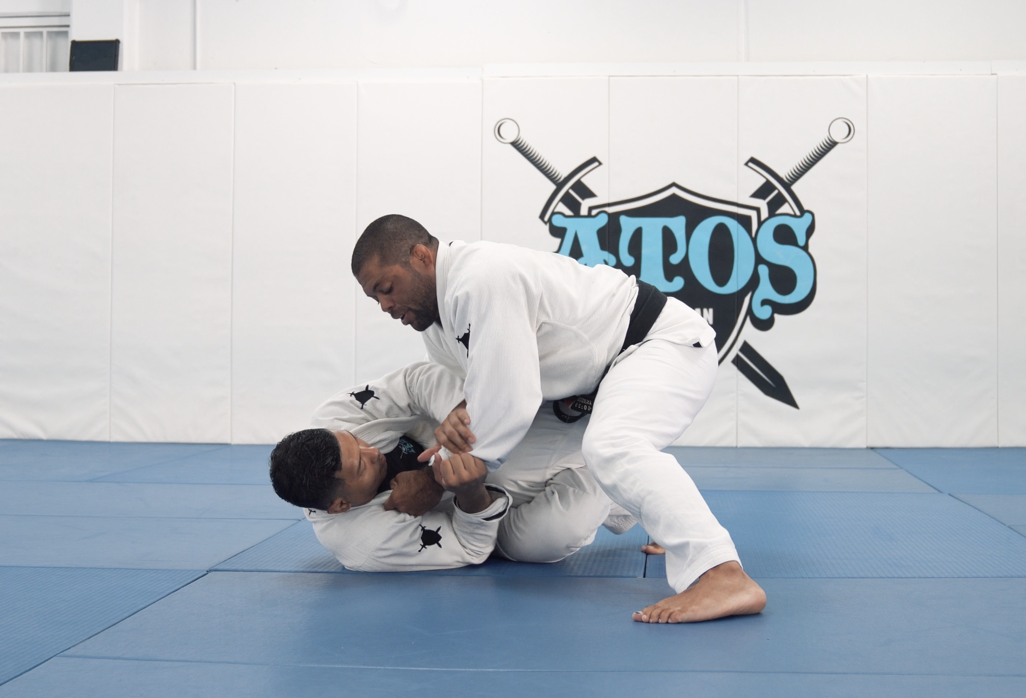 How to Avoid Your Opponent Passing Your Guard  "COLLAR GRIP" | Part 3