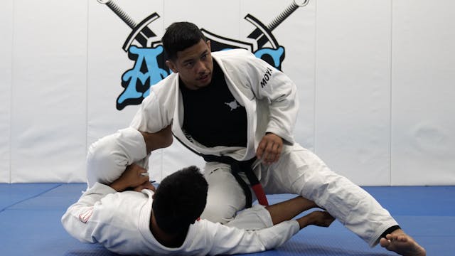 Passing Lasso Guard With Knee Cut