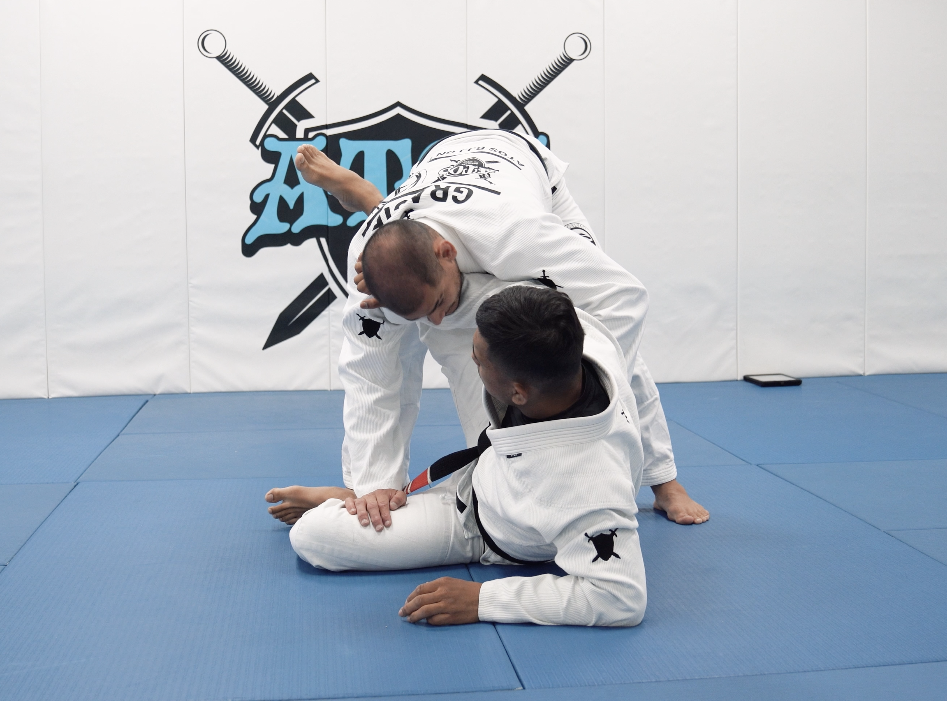 Defending Passing Using Collar Drag