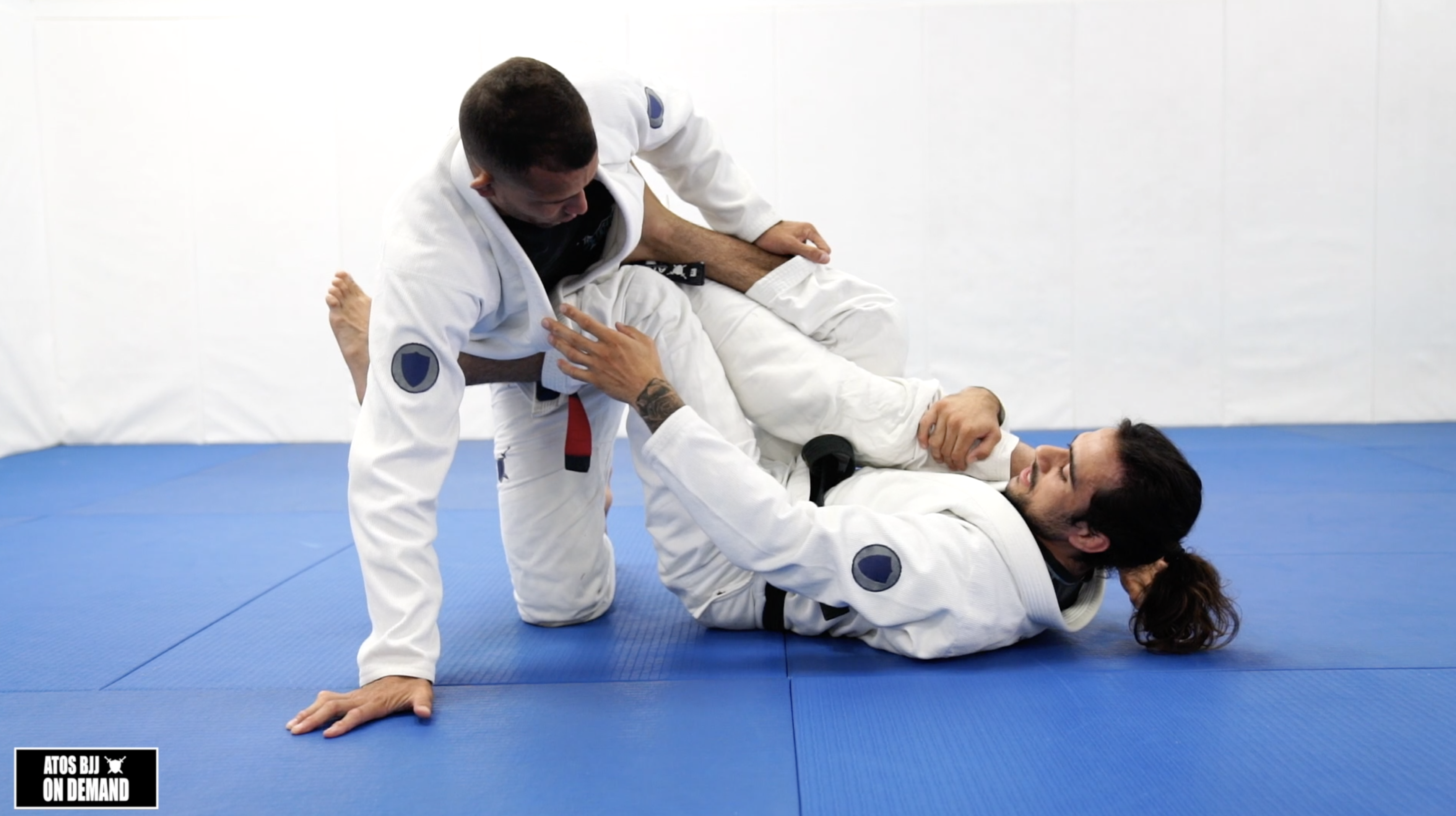 How to sweep from the Knee Shield Guard | Kid's Class