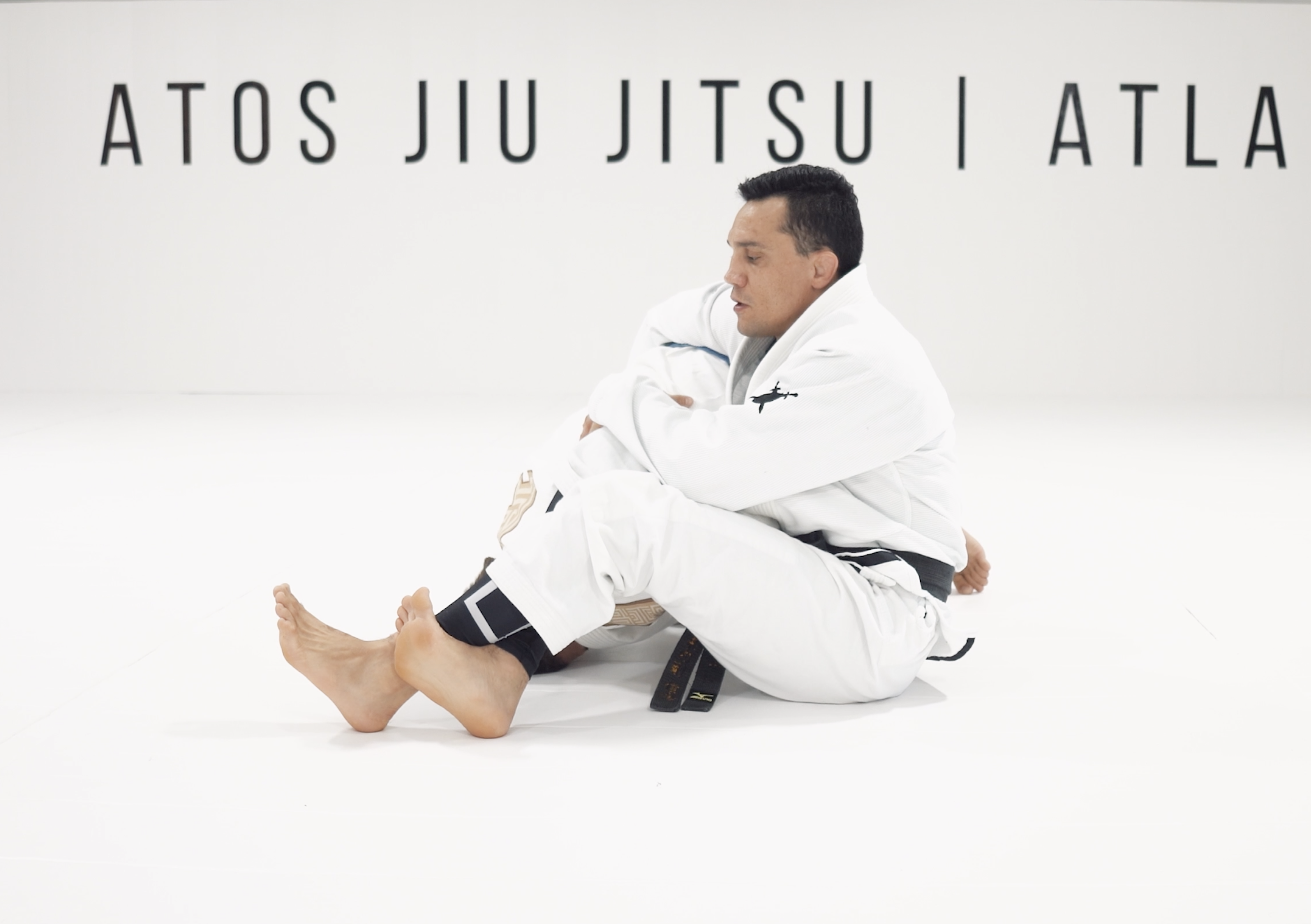 How to Maintain the Omoplata When your Opponent Rolls