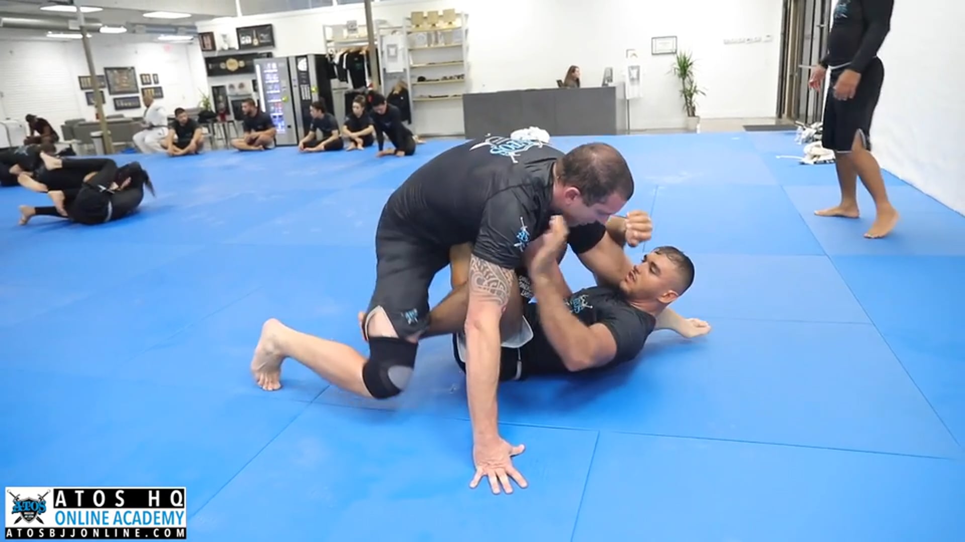 Comp Class Sparring: Kaynan Duarte vs The Giant Carlos Freire (Black Belt) 