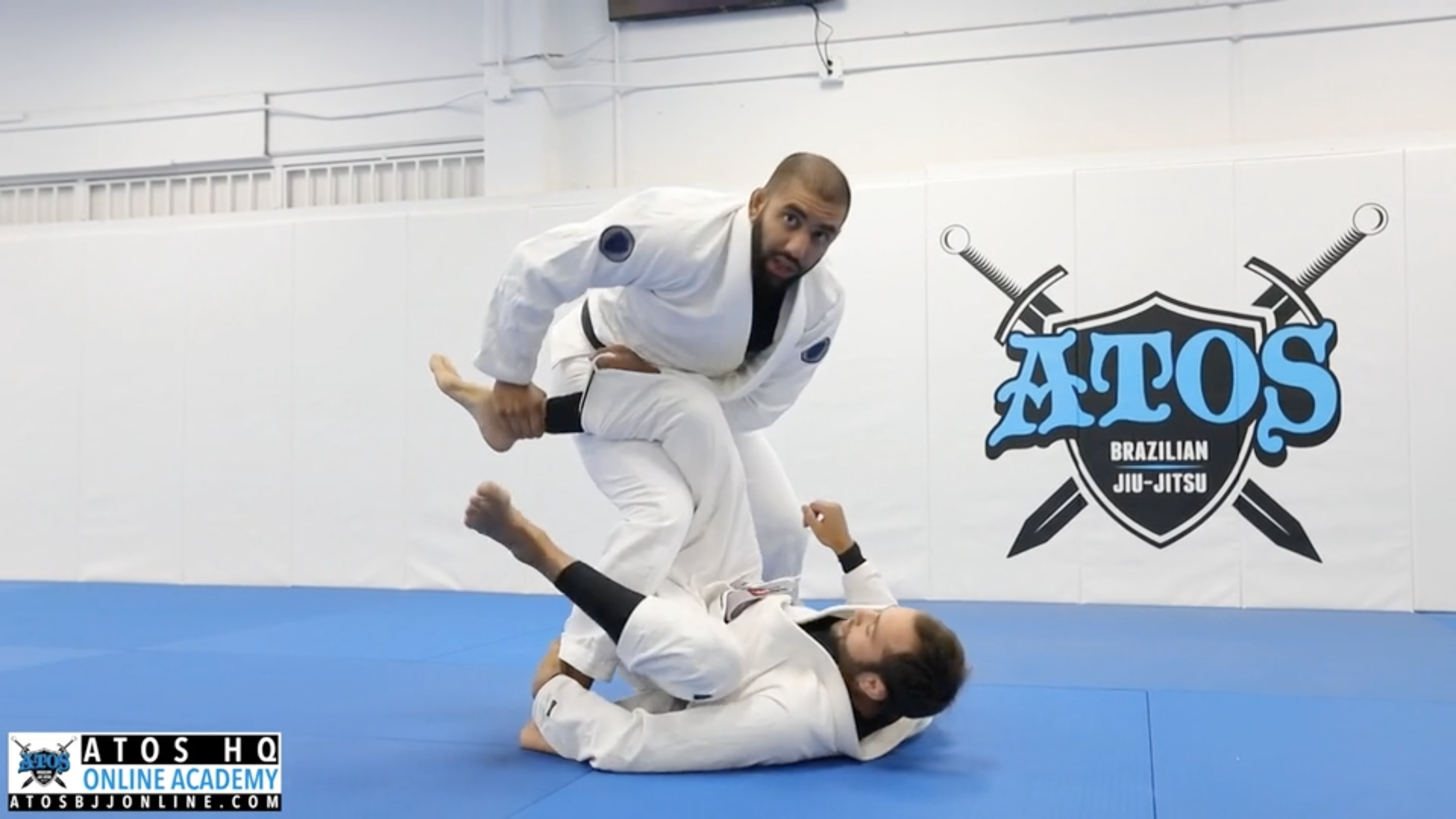 Leg Drag Pass From DLR Guard
