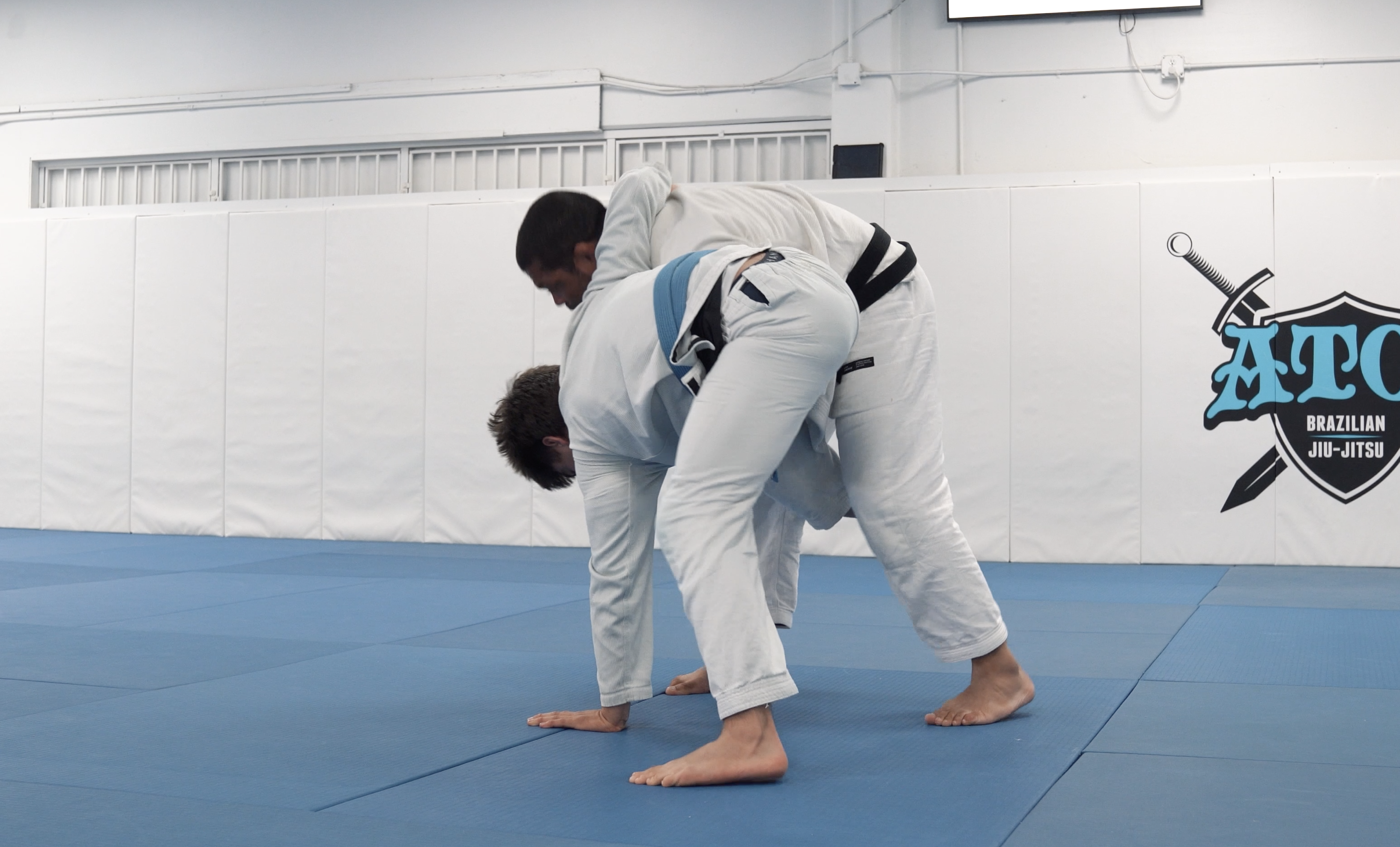 Tarantula Attacks - Triangle & Single Leg | Part 4