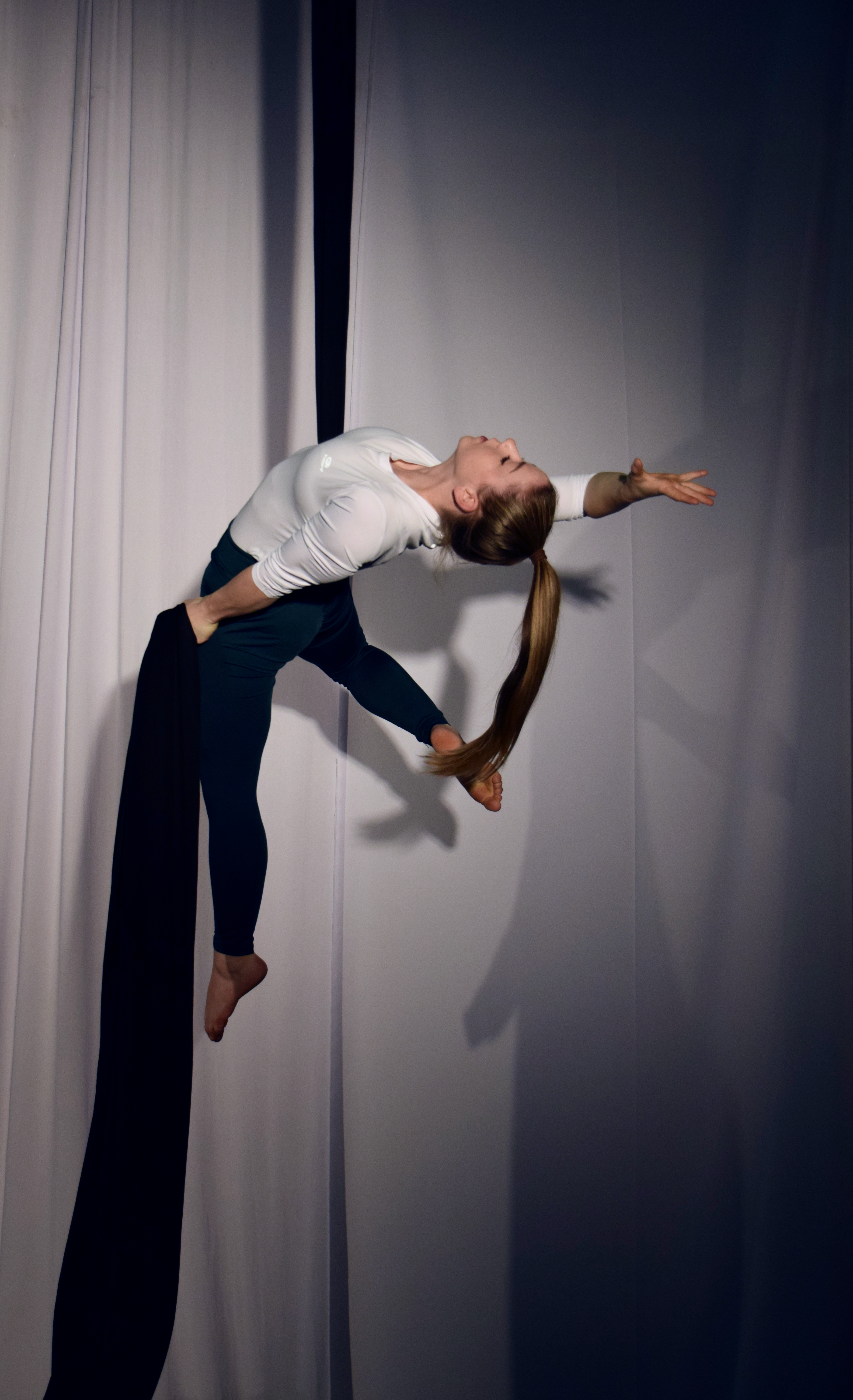 Hiplock to Back Balance to a straddle hammock