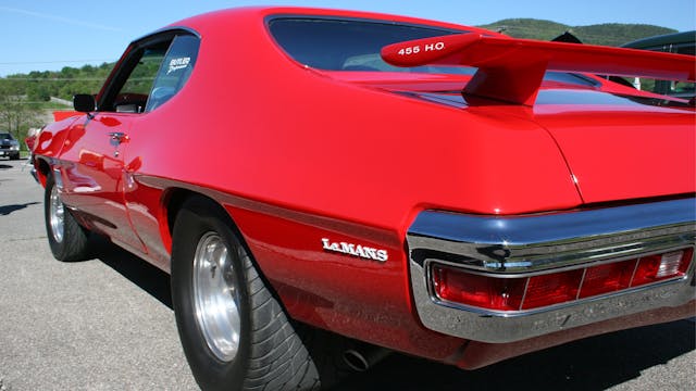 Auto Up Close Episode 1- 1971 Pontiac...