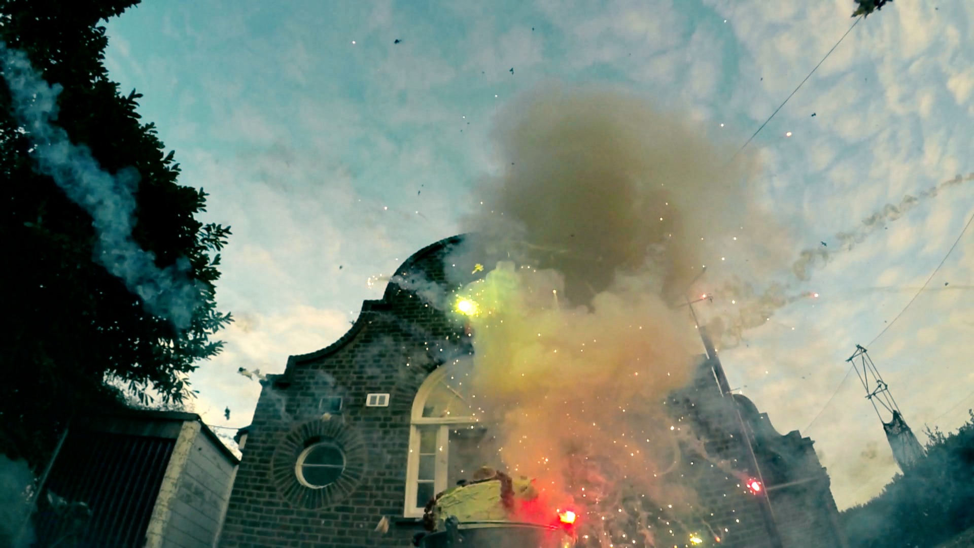 S04E01 - A Fat Bald White Man - Bleeped