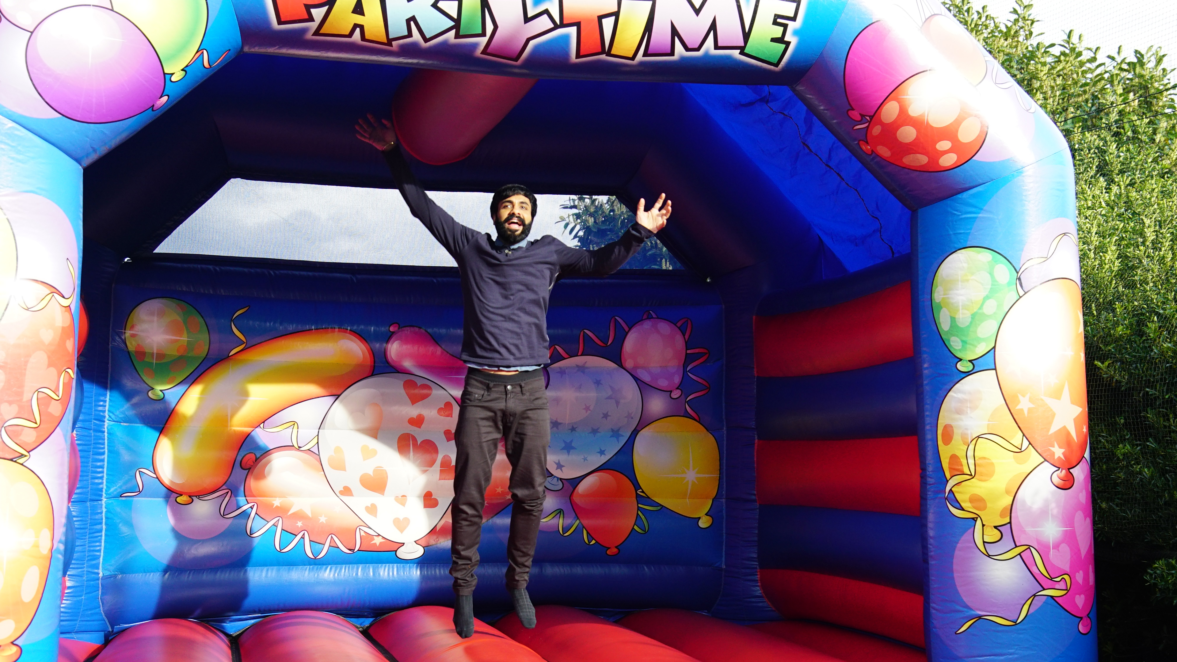 S03E03 - Little Polythene Grief Cave - Bleeped