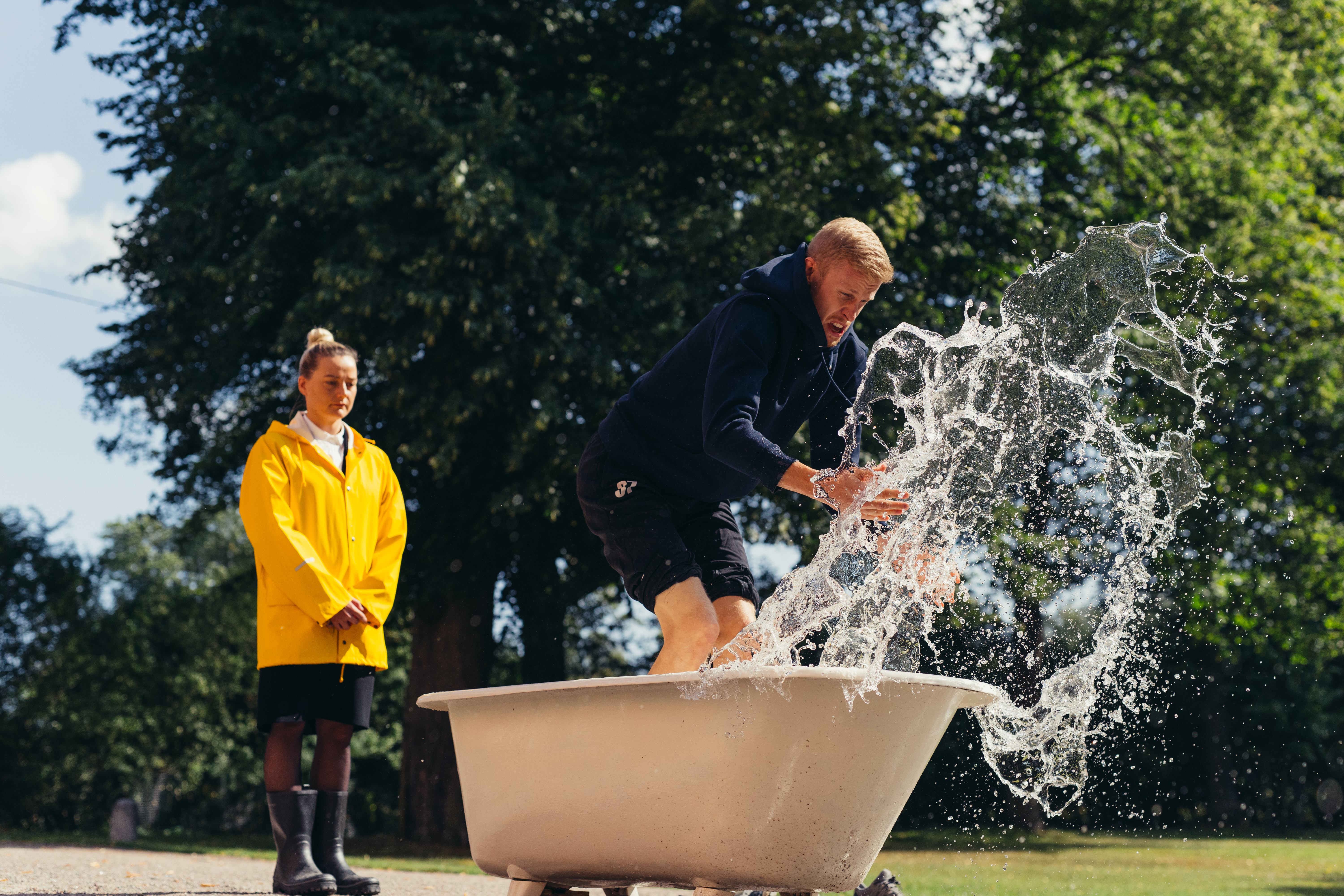 Suurmestari S01E08 - Make This Person Blush