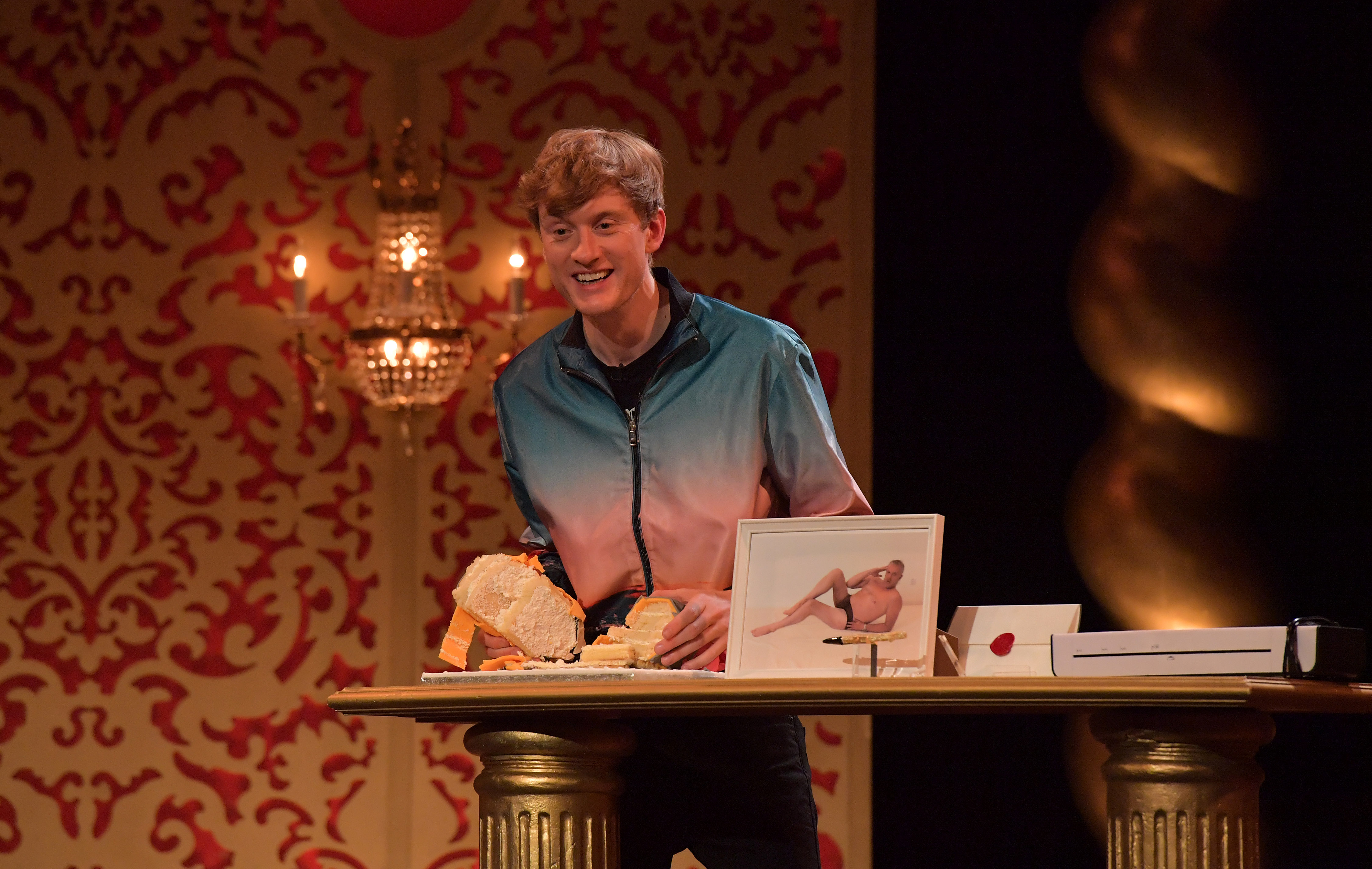 S07E10 - I Can Hear it Gooping - Bleeped