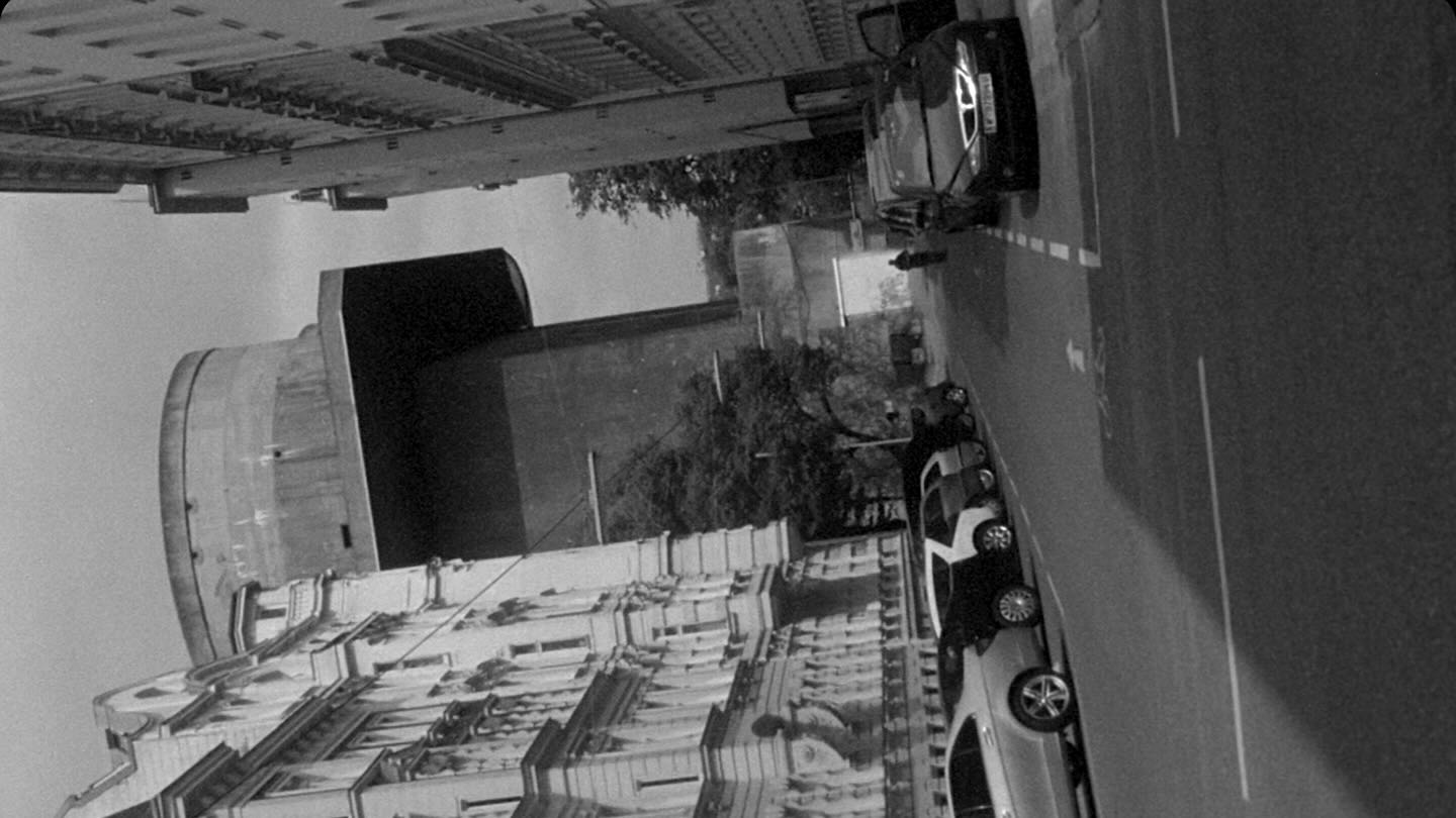 TREMOR - Es ist immer Krieg (Annik Leroy, 2017) FR