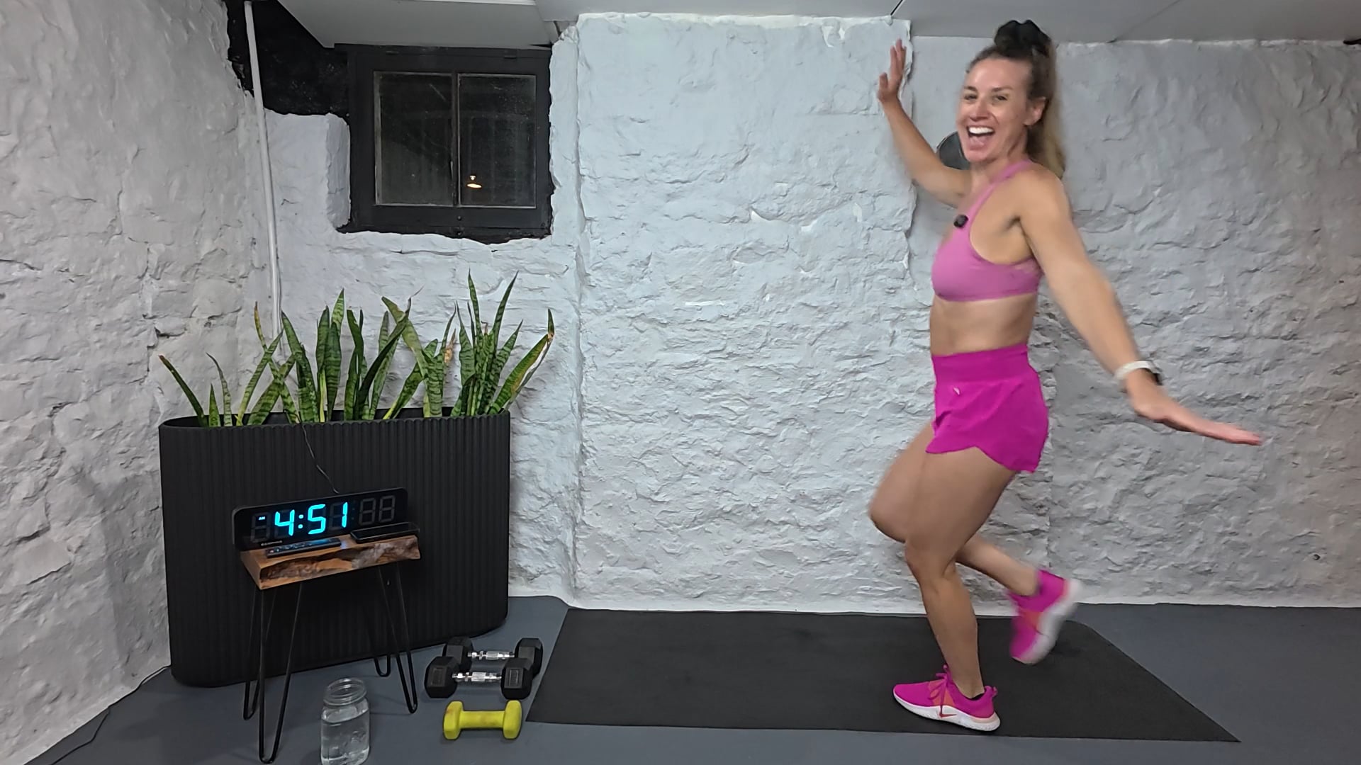 One Kiss Is All It Takes – No Repeats Lower Body HIIT