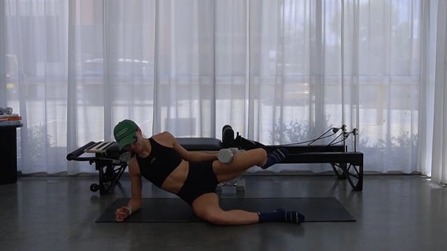 MAT-BASED FULL BODY WITH DUMBBELLS