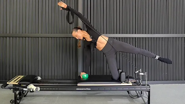 UPPER BODY & CORE 02 | REFORMER
