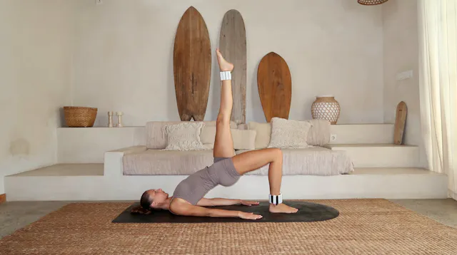 23 Min Uplifting Full Body Sculpt
