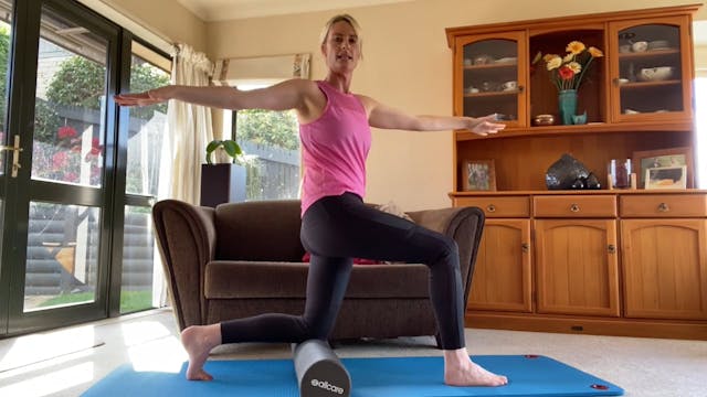 Lengthen, Lunge & Twist