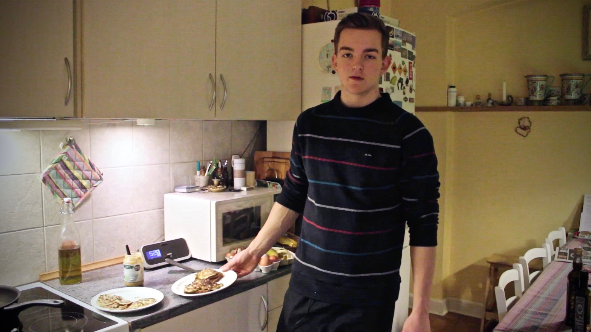 My favorite easy-to-make recipe! Healthy pancakes!