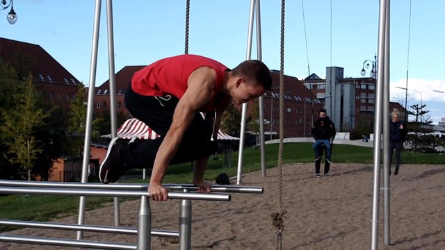 Tucked planche