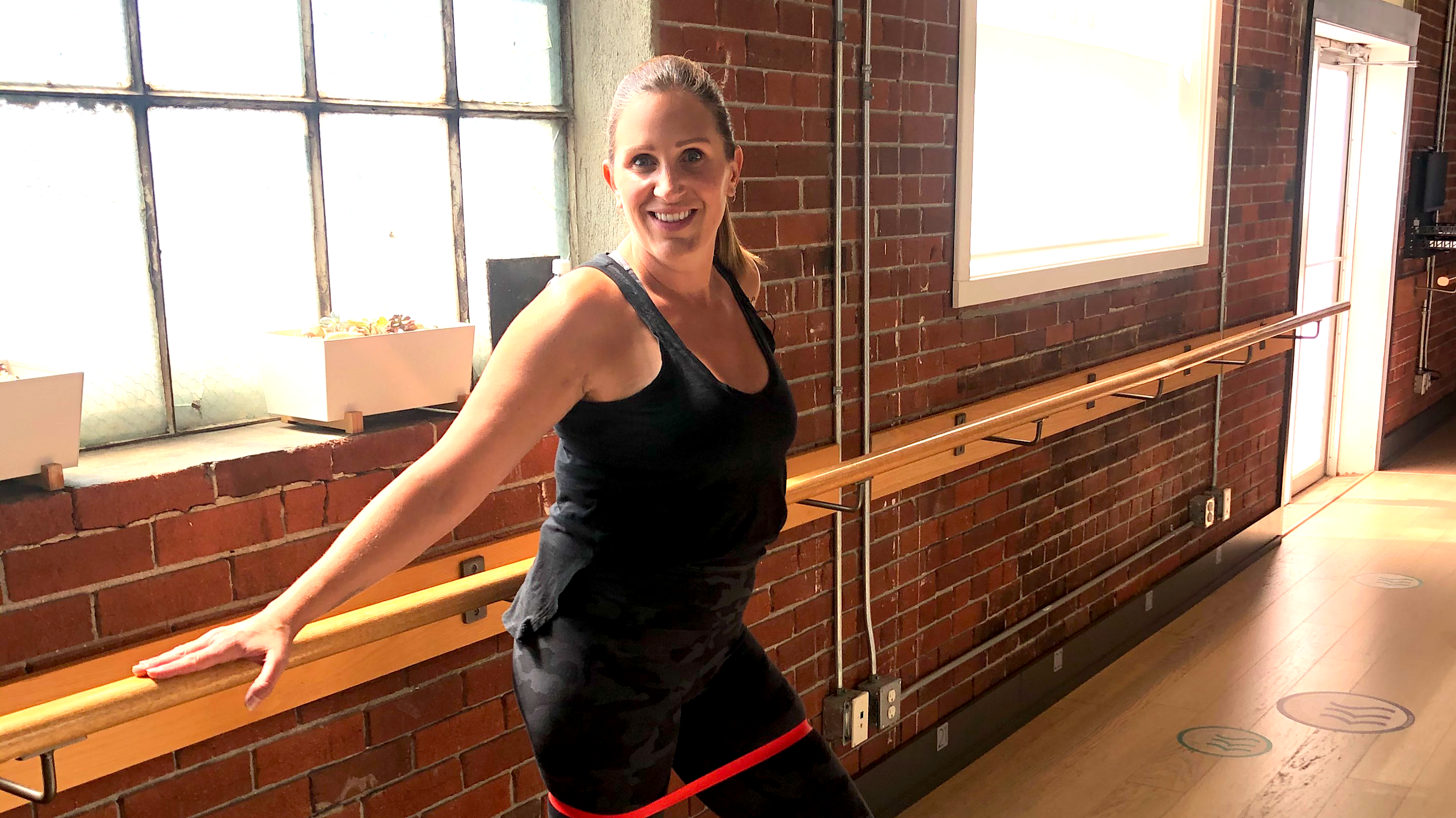 38 min Non-Stop Legs with Tara