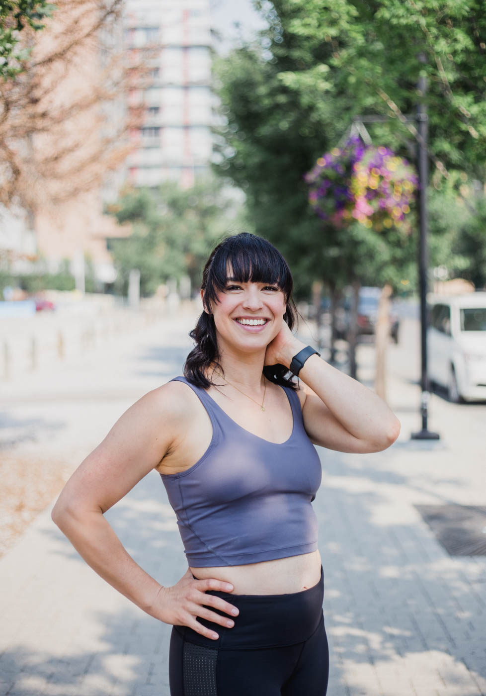 15 min Prenatal Stretch with Nicole