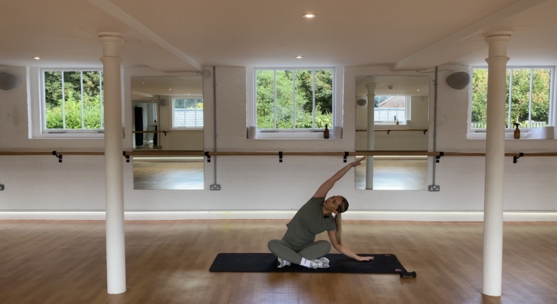 27 MIN BEGINNER FULL BODY BARRE W/WEIGHTS