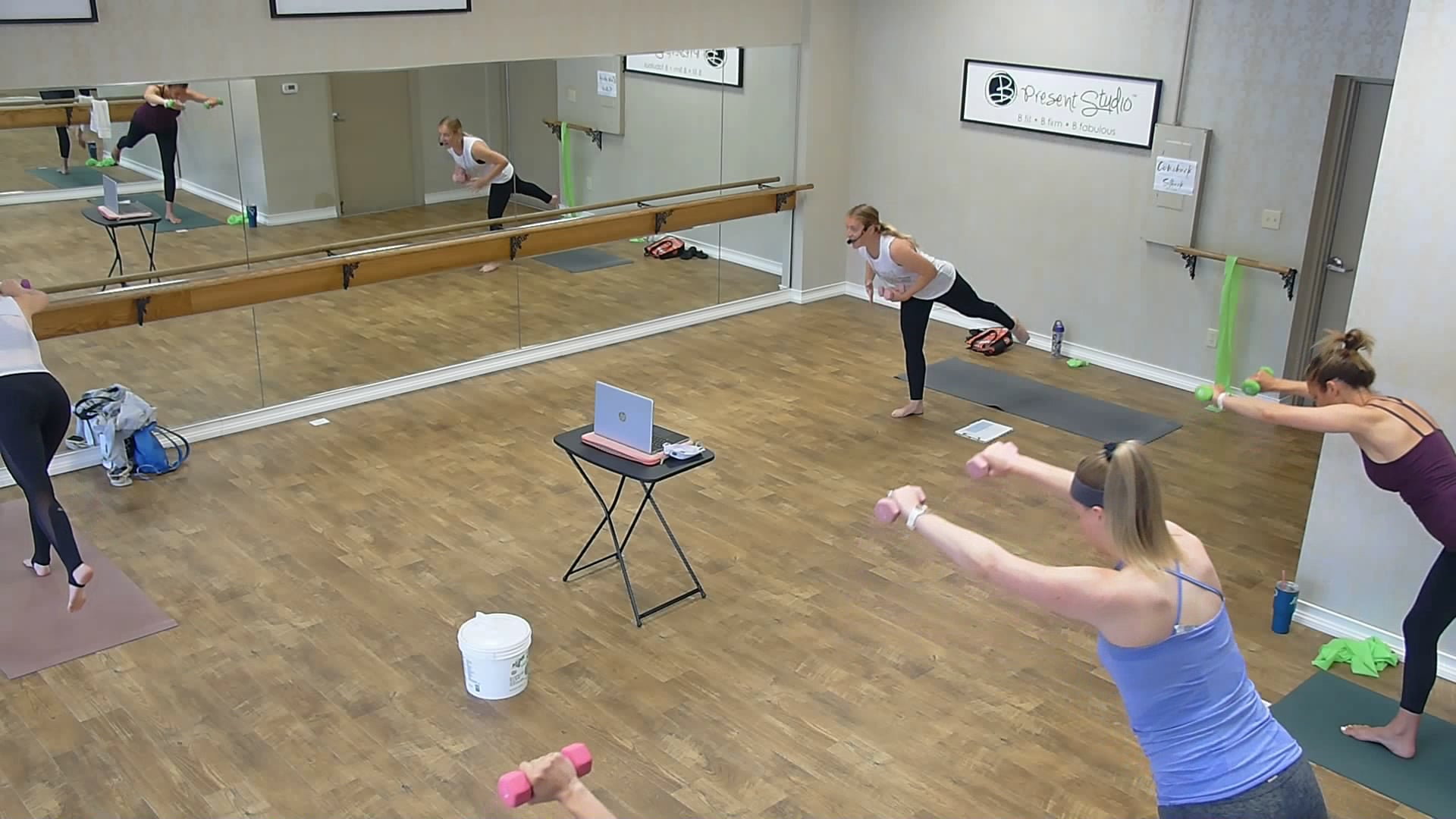 Barre Beautiful w/ Paige