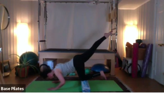 FOAM ROLLER Live Vault Class 1 w/ Ade...