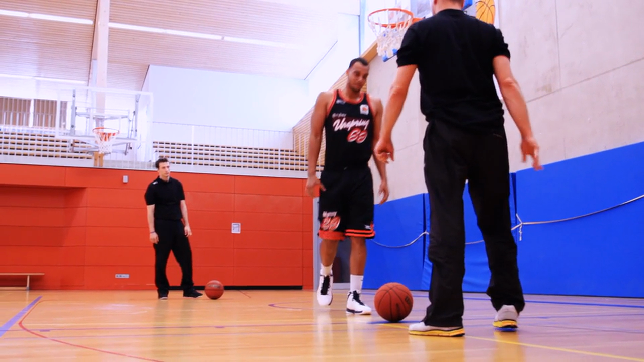Basketball Big Man Skills & Drills - Chapter 5 - Dunking drill