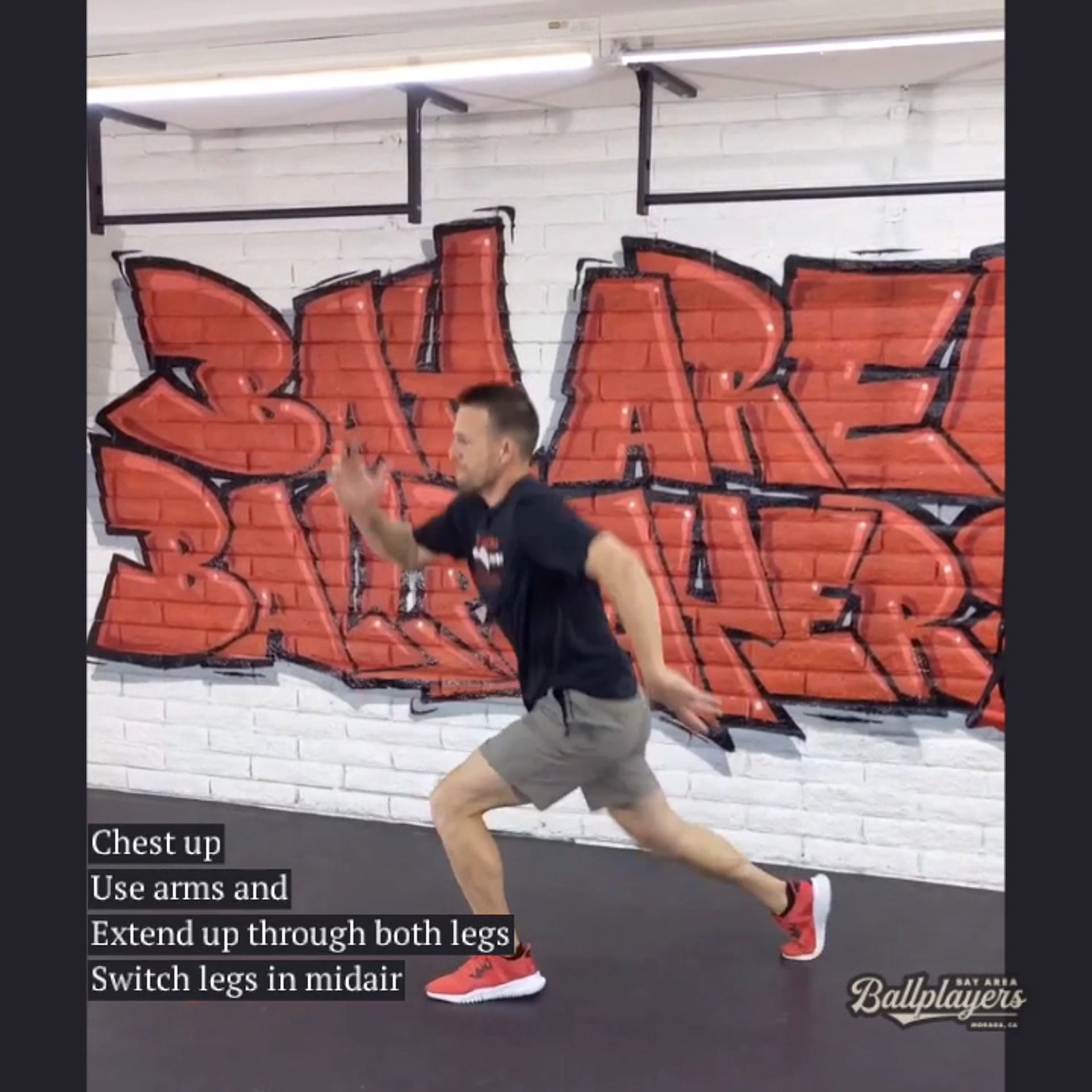 Alternating Lunge Jumps