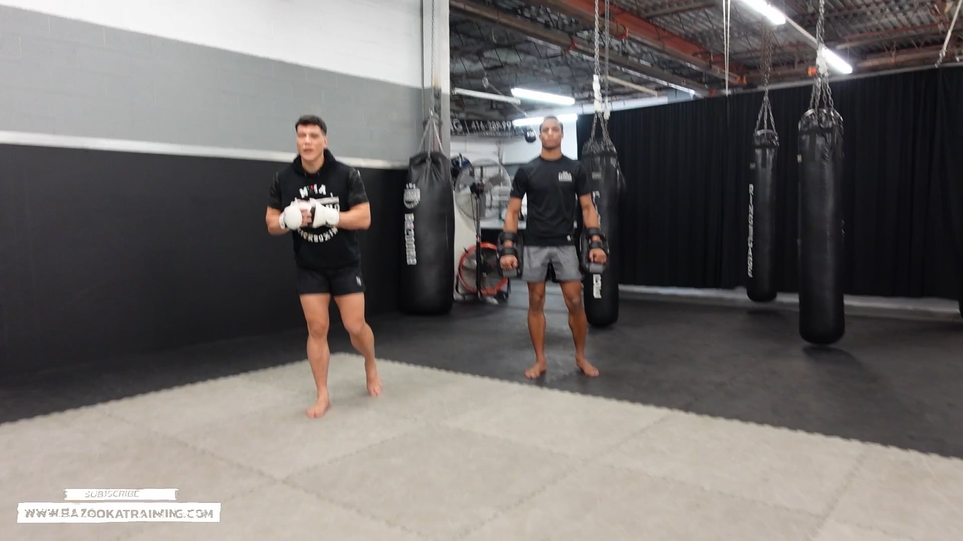 PADWORK - SNAP VS POWER ROUND KICKS