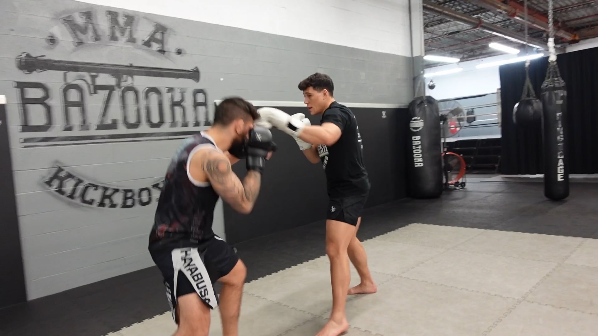 SPARRING DRILLS - COUNTERING WHILE MOVING