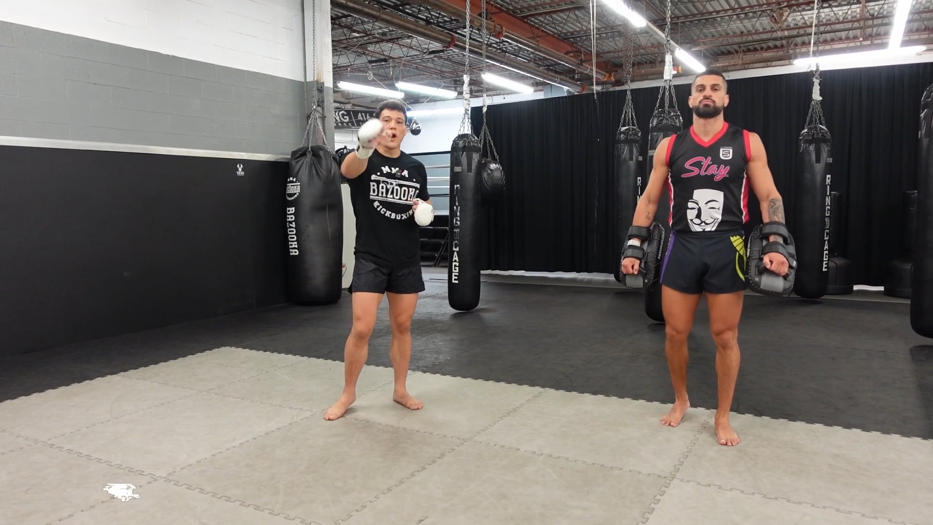 PADWORK - BOXING TO CLINCH AND KNEE