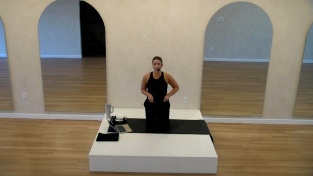 20min Lower Body Yoga Sculpt with Ali...